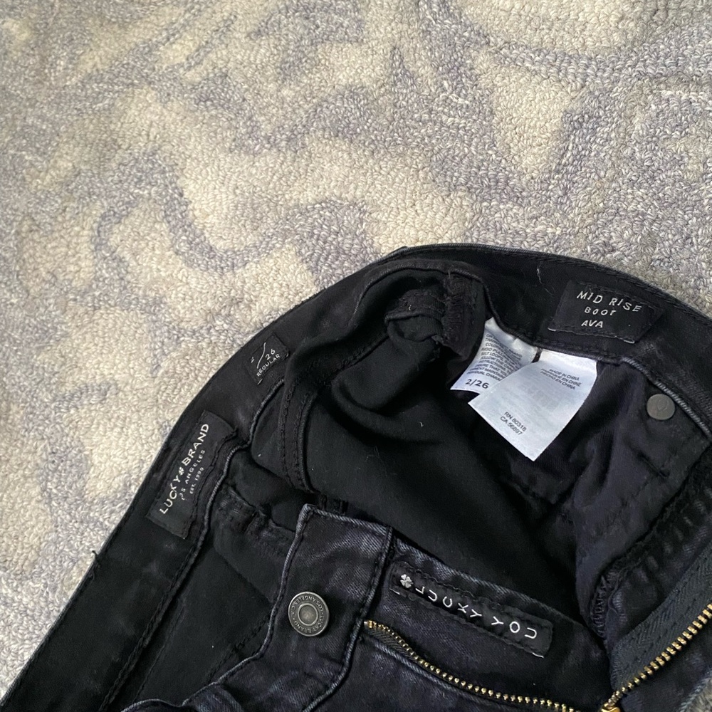 Lucky Brand boot cut black denim jeans. - Picture 3 of 4